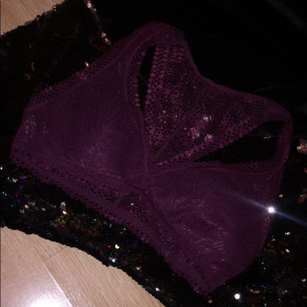 NWOT* Victoria’s Secret lace bralette!! XS